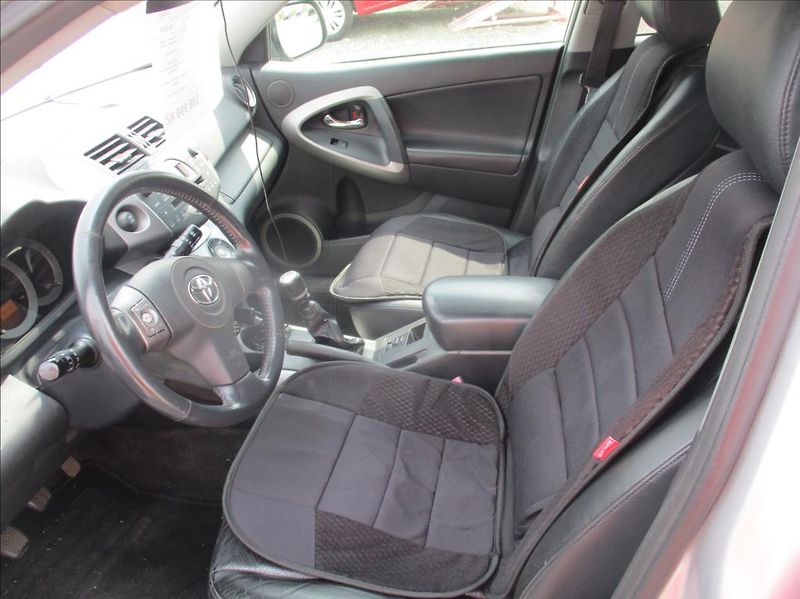 Toyota RAV4 2,2 D, 4x4, aut klima,kamera, - fotka 11 z 22