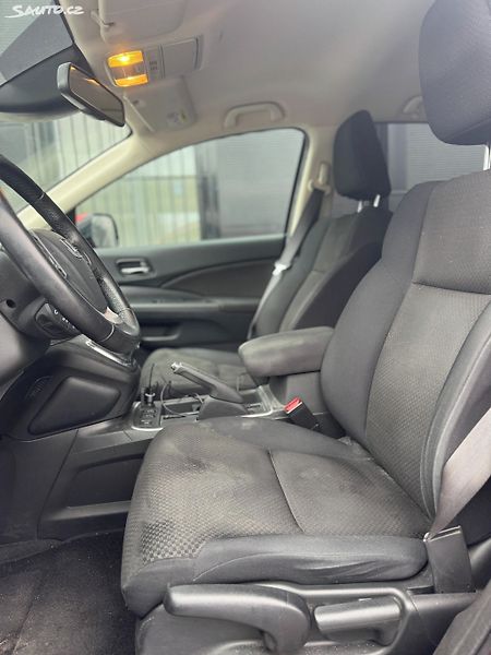 Honda CR-V 1.6 i-DTEC 1.maj ČR DPH NEHAV. - fotka 14 z 32