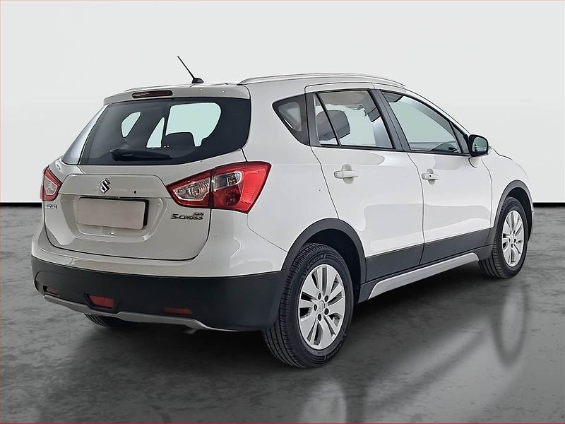 Suzuki SX4 S-Cross (2016) 1.6 DDiS, Serv.kniha, Tempomat - fotka 5 z 14