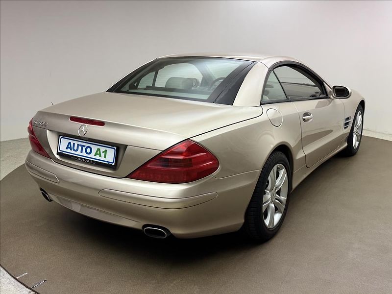 Mercedes-Benz SL 5,0 500 V8 225kW AT KŮŽE - fotka 10 z 48