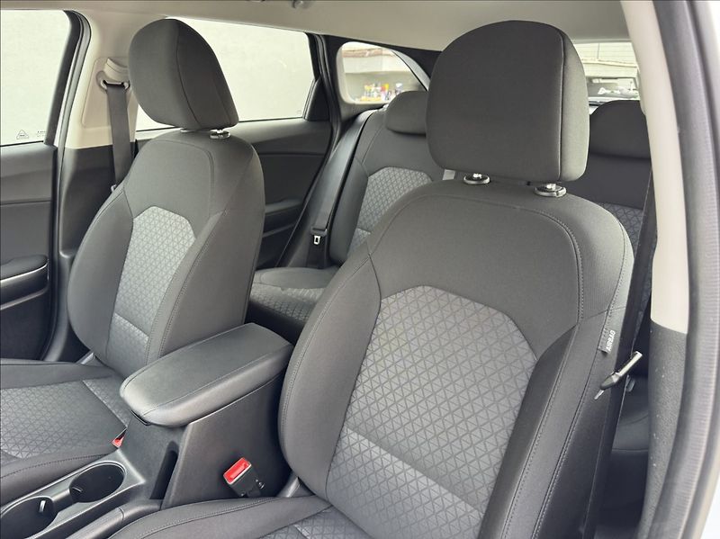 Kia Ceed 1,5 T-GDi Spin DPH 1.maj ČR - fotka 21 z 50