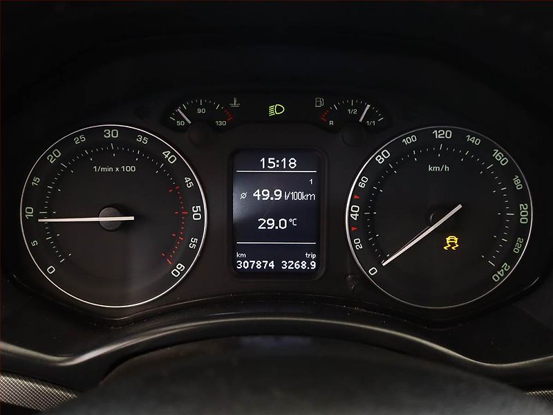 Škoda Octavia (2007) Elegance 1.9 TDI, nová STK - fotka 8 z 13