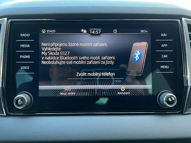 Škoda Karoq (2022) 2.0TDi Style+! Tažné! ČR+1.maj - fotka 35 z 41