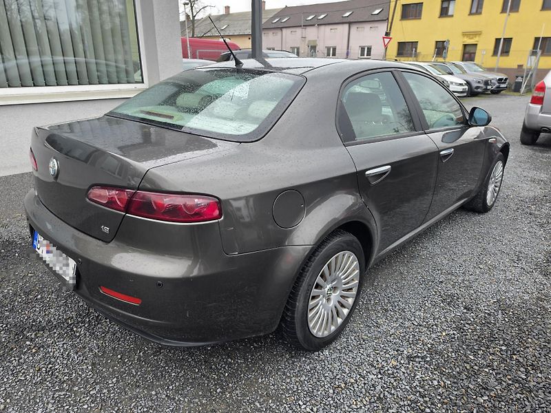 Alfa Romeo 159 - fotka 4 z 14