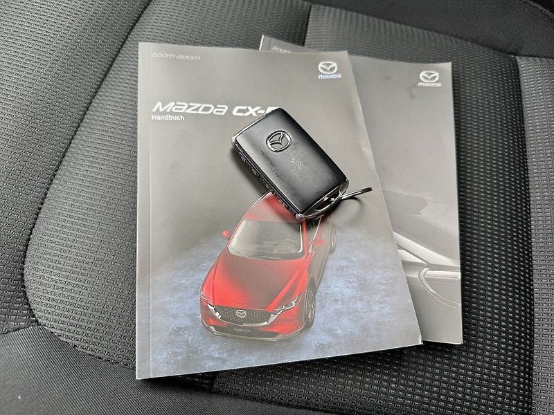 Mazda CX-5 (2022) 2.0i G-165 LED Navi Kamera 360 - fotka 28 z 47