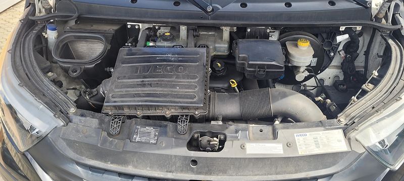 Iveco Daily (2019) 2,3TDi 100kW Diesel Automatik  - fotka 28 z 30