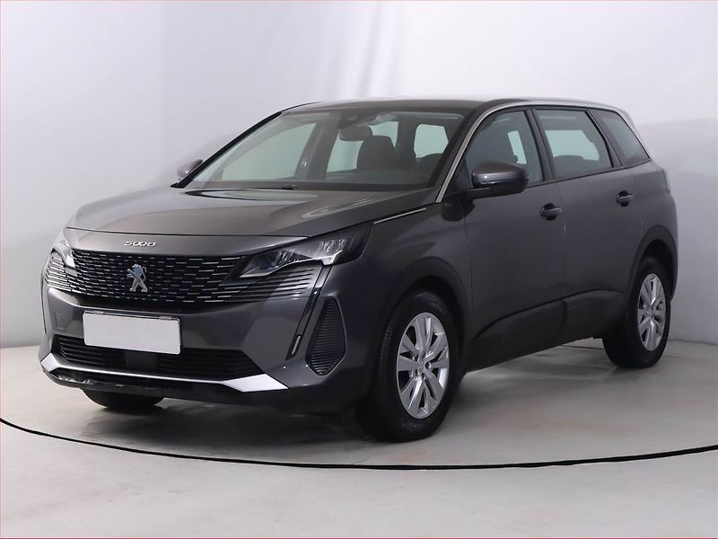 Peugeot 5008 (2021) PureTech 130, 7 míst - fotka 2 z 20