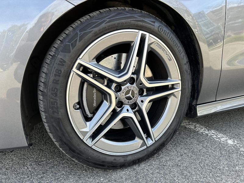 Mercedes-Benz CLA 200 Shooting Brake AMG - fotka 9 z 28