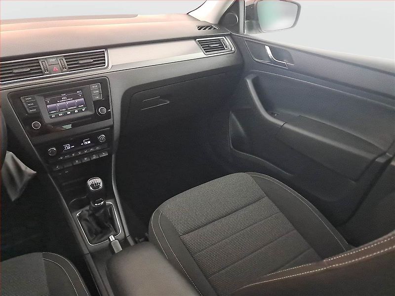Škoda Rapid (2015) Spaceback 1.2 TSI, Tempomat - fotka 8 z 16