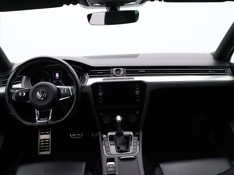 Volkswagen Passat 2.0 TDI 110kW DSG LED Kůže CZ - fotka 23 z 31