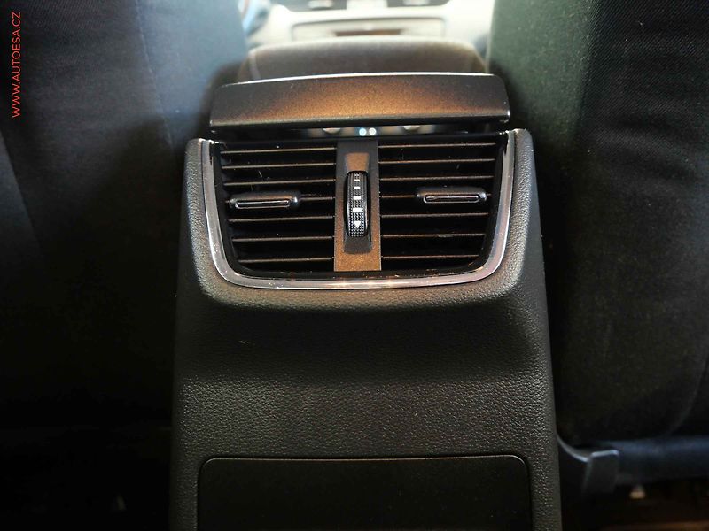 Škoda Octavia (2013) 2.0TDi, 2.maj,ČR, Xenon, AC - fotka 22 z 22