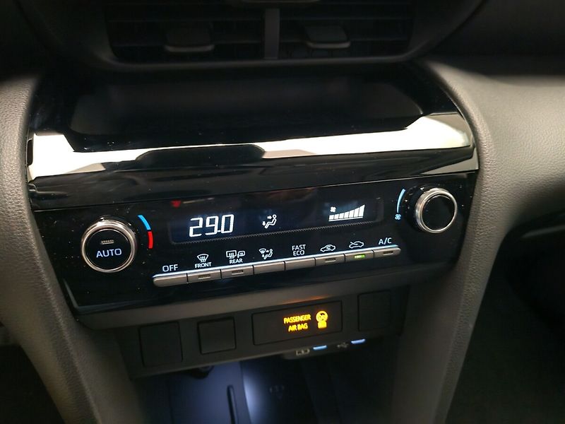 Toyota Yaris Cross 1.5 AT Hybrid Comfort - fotka 27 z 31