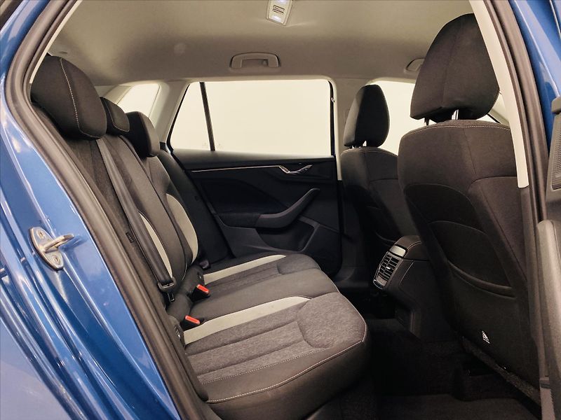 Škoda Kamiq 1,0 TSI 81kW Style - fotka 7 z 25