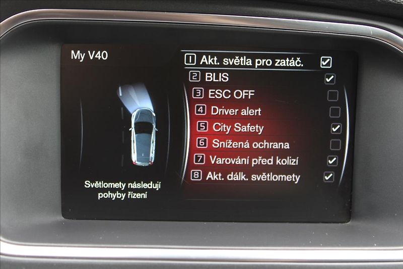 Volvo V40 2,0 D2  AUTOMAT,VÝHŘEVY - fotka 14 z 29