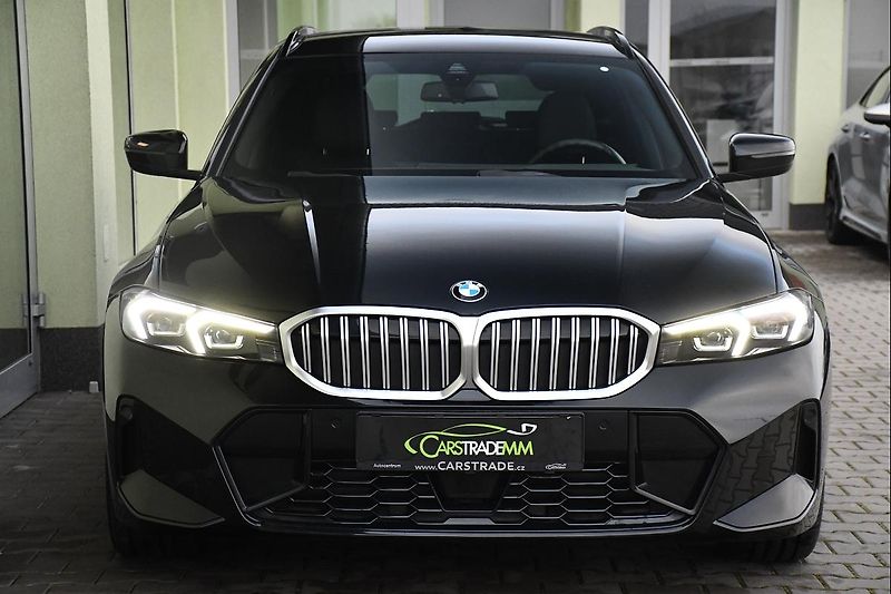BMW Řada 3 320d xDrive M-SPORT   - fotka 5 z 64