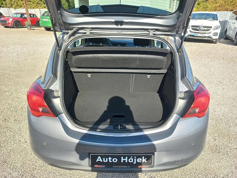 Opel Corsa (2016) 1.4i 66kW 3-dv - fotka 12 z 18