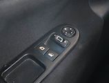 Peugeot 207 (2011) 1.4, nová STK, zamluveno - náhled 15