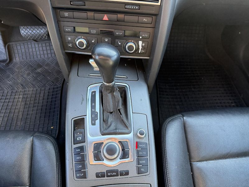 Audi A6 3.0TDI QUATTRO S-line - fotka 19 z 24