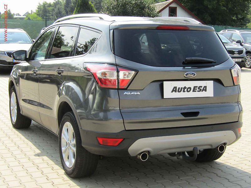 Ford Kuga (2018) 2.0TDCi 4x4, AC, výhřev sed. - fotka 6 z 16