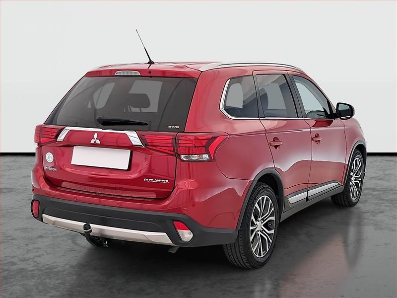 Mitsubishi Outlander (2016) 2.2 DI-D, 4X4, Automat - fotka 5 z 21