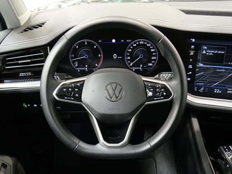 Volkswagen Touareg - fotka 17 z 30