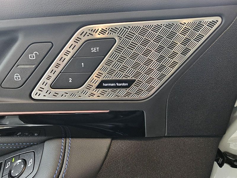BMW Řada 2 220d Active Tourer - fotka 17 z 36