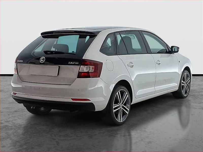 Škoda Rapid (2013) Spaceback 1.2 TSI, Xenony - fotka 5 z 16