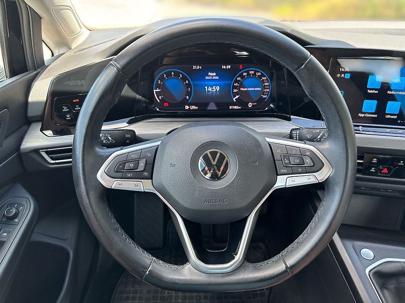 Volkswagen Golf (2022) Variant 1.5 TSI Style - fotka 18 z 27