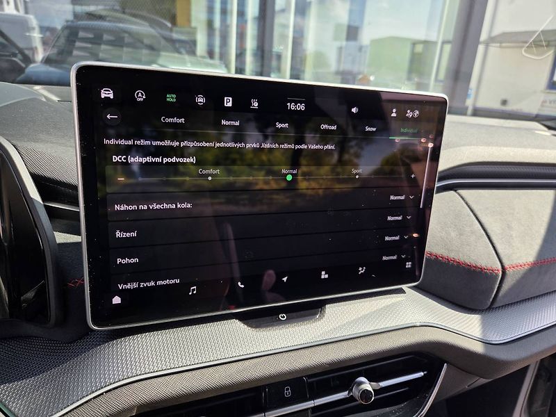 Škoda Kodiaq (2025) 2.0 TSI RS - fotka 25 z 46