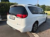 Chrysler Pacifica (2019)  3,6 L DVD Hybrid Plug In 2019 - náhled 3