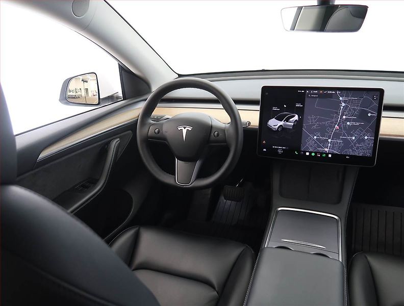 Tesla Model Y (2022) Long Range AWD 79kWh, SoH 93% - fotka 7 z 33