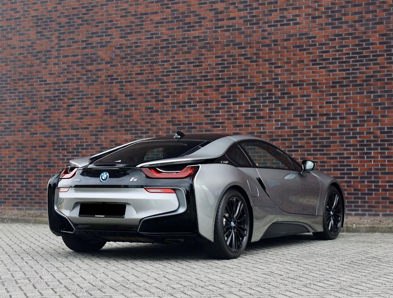 BMW i8 (2018) xdrive Laser - fotka 13 z 44