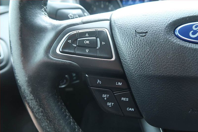 Ford Focus (2015) 1.5 TDCi, Serv.kniha, Navi - fotka 16 z 19