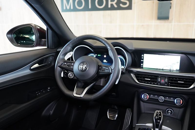 Alfa Romeo Stelvio 2.2 Diesel Q4 154kW (210k) - fotka 43 z 44