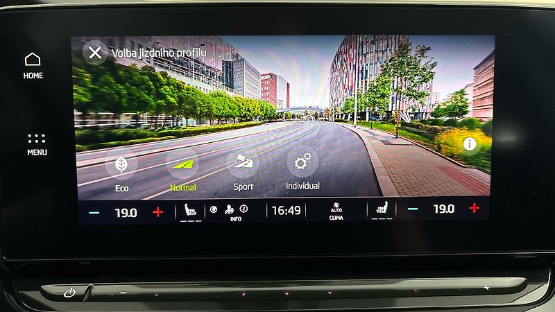 Škoda Octavia 1.5 TSI Style Combi - fotka 25 z 26
