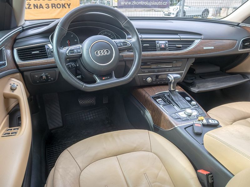 Audi A6 Allroad (2014) 3.0TDI 180KW – VÝBAVA - fotka 12 z 44