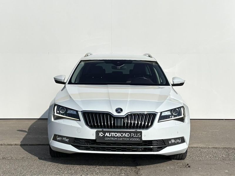 Škoda Superb 2.0 TDI 4x4 DSG / 140 kW Style - fotka 4 z 26