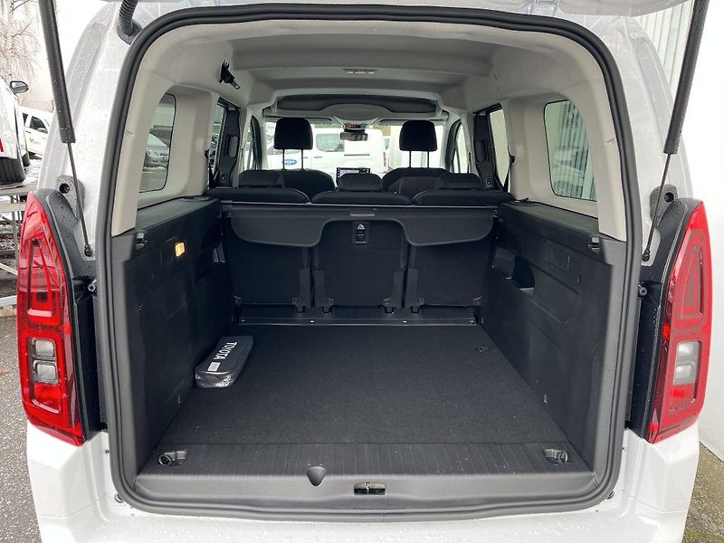 Toyota ProAce City Verso 1.5L D Family - fotka 7 z 32
