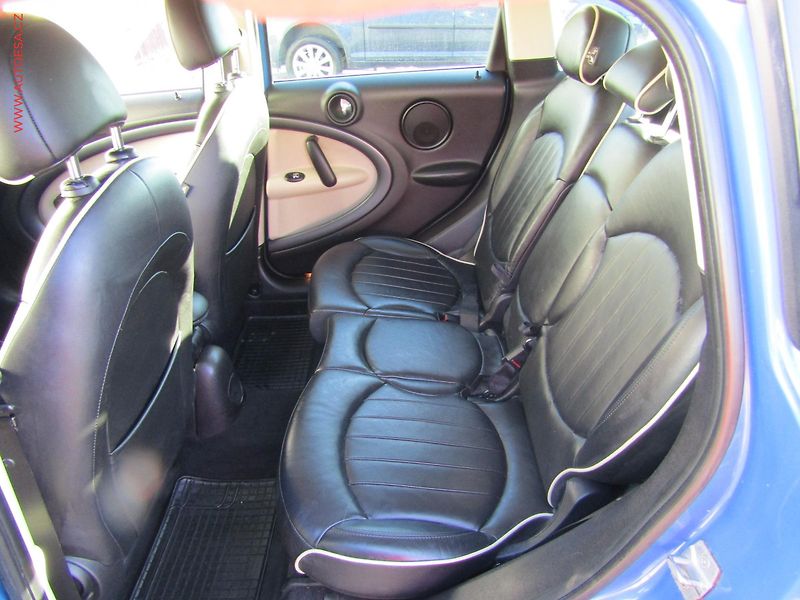 Mini Cooper S (2013) 2.0SD 4x4, 1.maj, AC, kůže - fotka 10 z 17