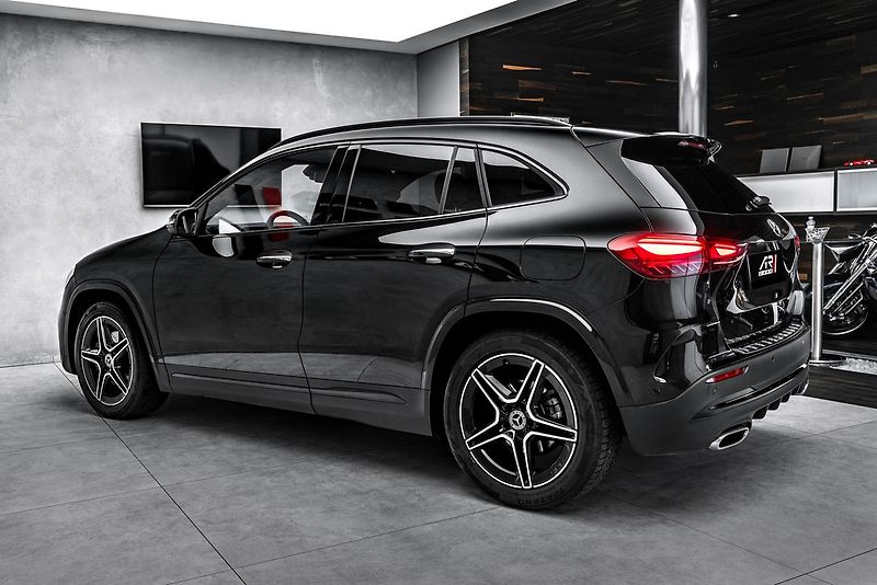 Mercedes-Benz GLA d 4Matic AMG, ZÁRUKA, CZ - fotka 6 z 22