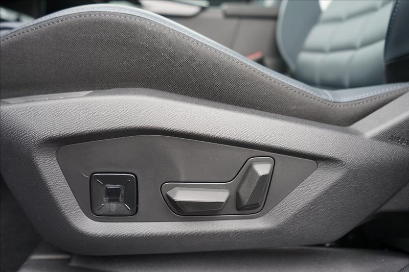 Citroën C5 Aircross (2026) 1,2 Hybrid 145k Automatic MAX - fotka 24 z 29