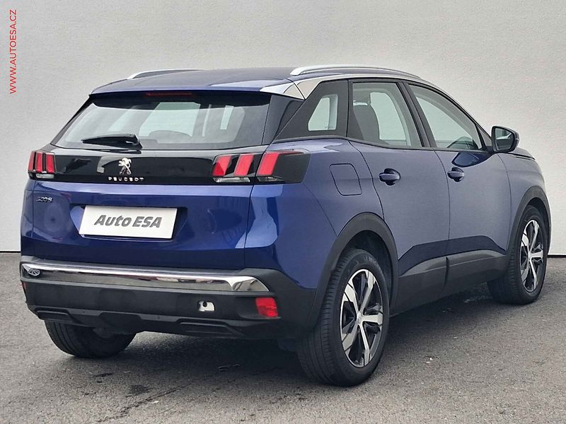 Peugeot 3008 (2018) 1.5 HDi, Active, AT, navi - fotka 4 z 17