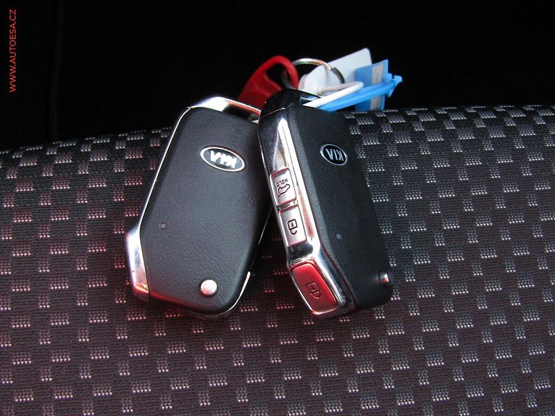 Kia XCeed (2020) 1.4 T-GDi, ČR, LED, navi - fotka 20 z 21