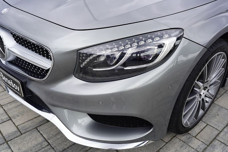 Mercedes-Benz Třídy S S 500 4Matic Coupe AMG - fotka 14 z 48