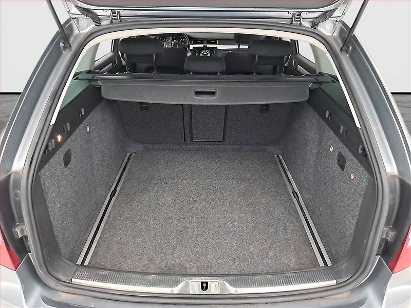 Škoda Superb (2012) Comfort 2.0 TDI, Tempomat - fotka 13 z 15