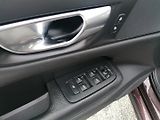 Volvo V60 (2021) 2.0 B4 145kW A/T Kůže - náhled 20
