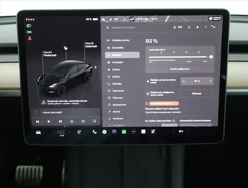 Tesla Model Y (2022) Performance 79kWh, SoH 92% - fotka 11 z 22