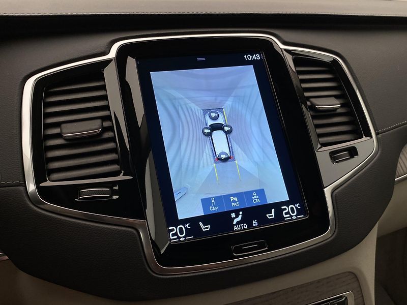 Volvo XC90 B5 AWD INSCRIPTION REZERVACE - fotka 46 z 54