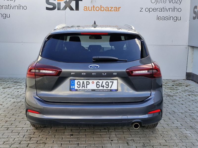 Ford Focus IV Titanium 1,0 EcoBoost (92 - fotka 6 z 10