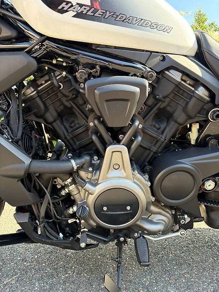 Harley-Davidson (2022) RH 975T Nightster - fotka 13 z 14
